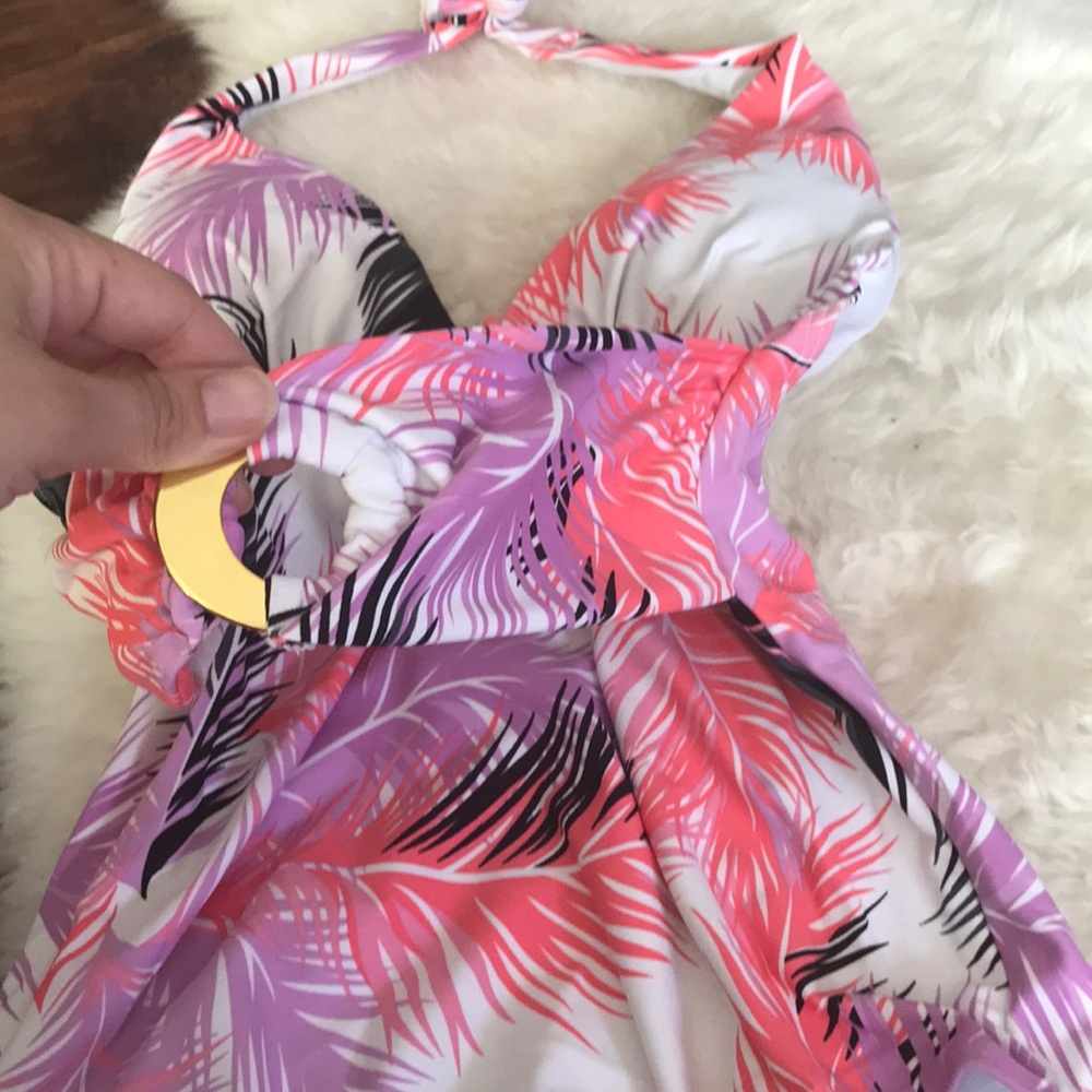 NWT floral 1 piece bathing suit! - Picture 6 of 7